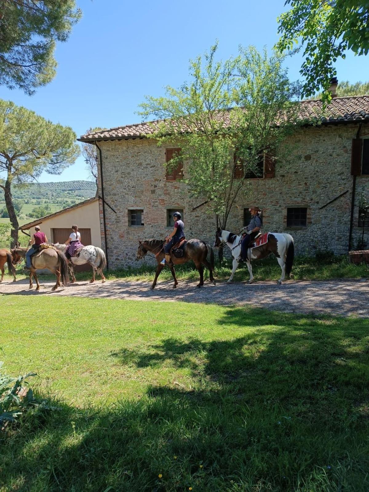 La Casa Dei Breton Apartment Magione Exterior photo