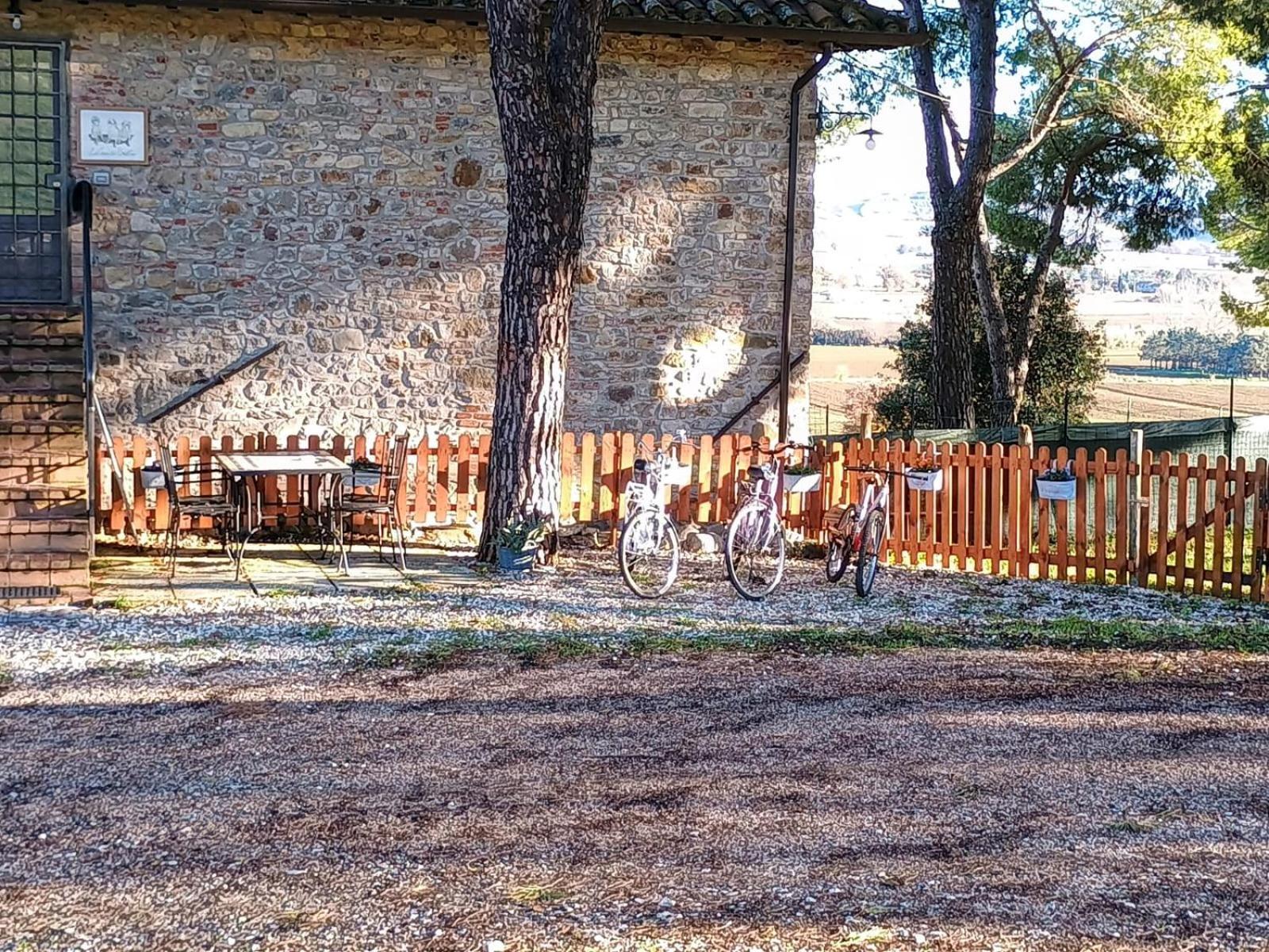 La Casa Dei Breton Apartment Magione Exterior photo